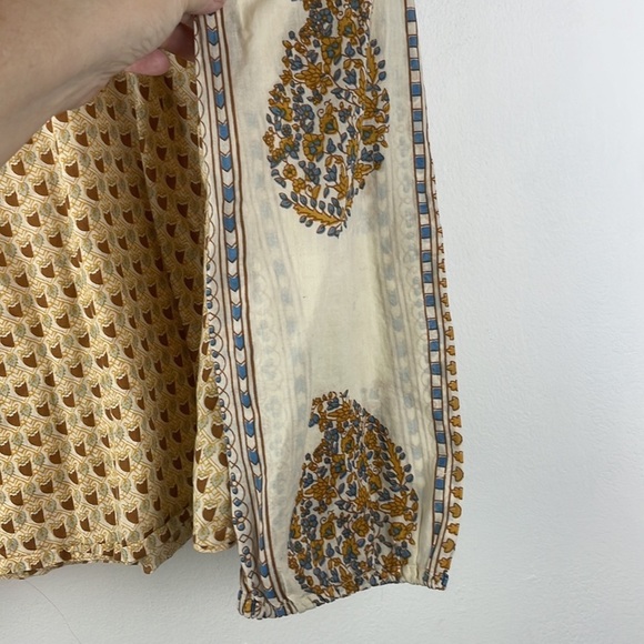 Lucky Brand 100% cotton Top V Neck long sleeve elastic at wrist. Sz Small - Picture 6 of 11